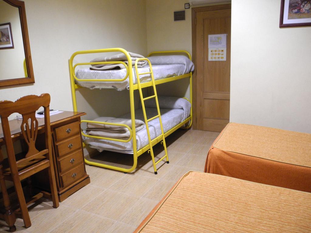 Hotel Beatriz Burriana Bagian luar foto