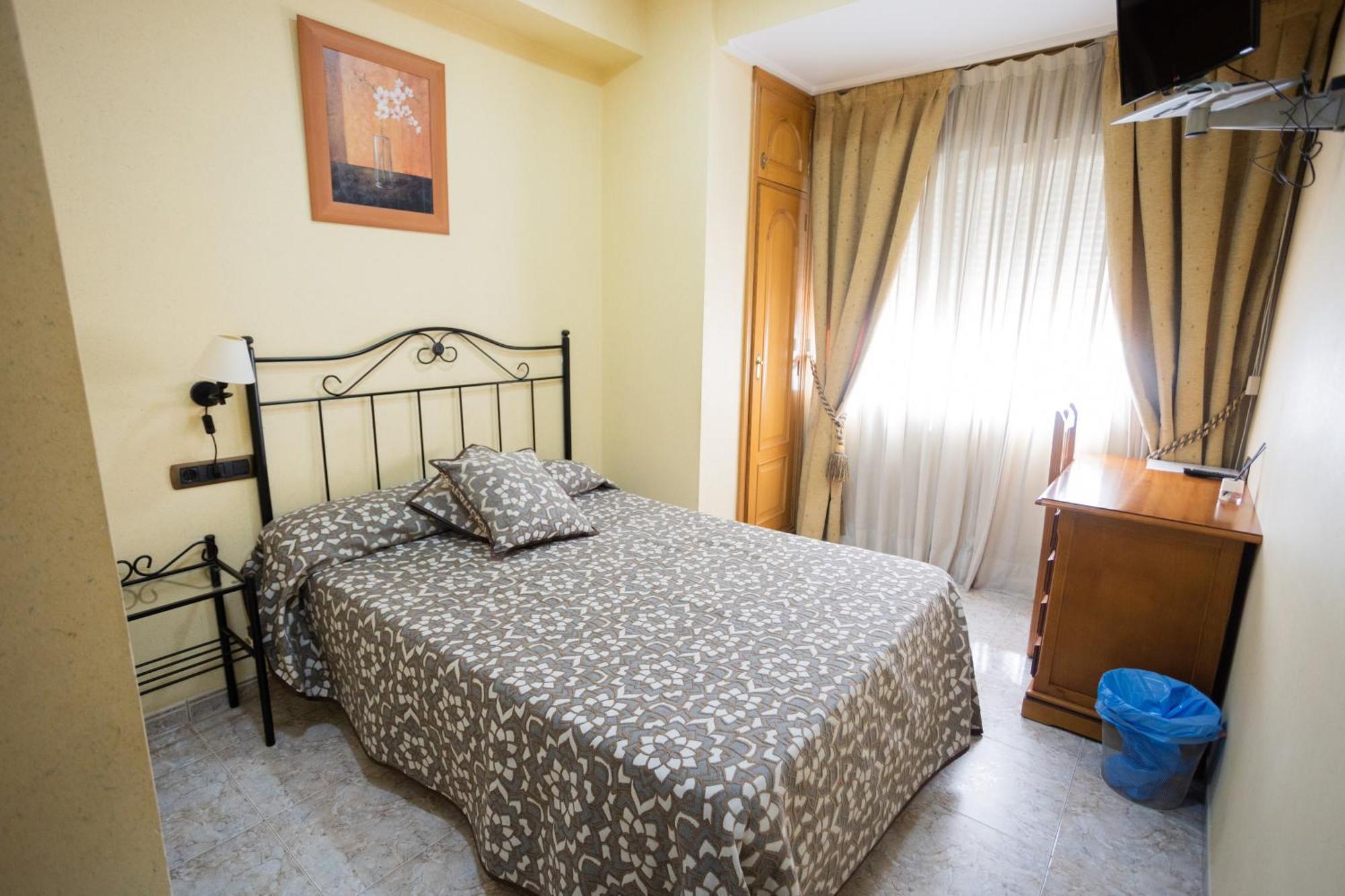 Hotel Beatriz Burriana Bagian luar foto
