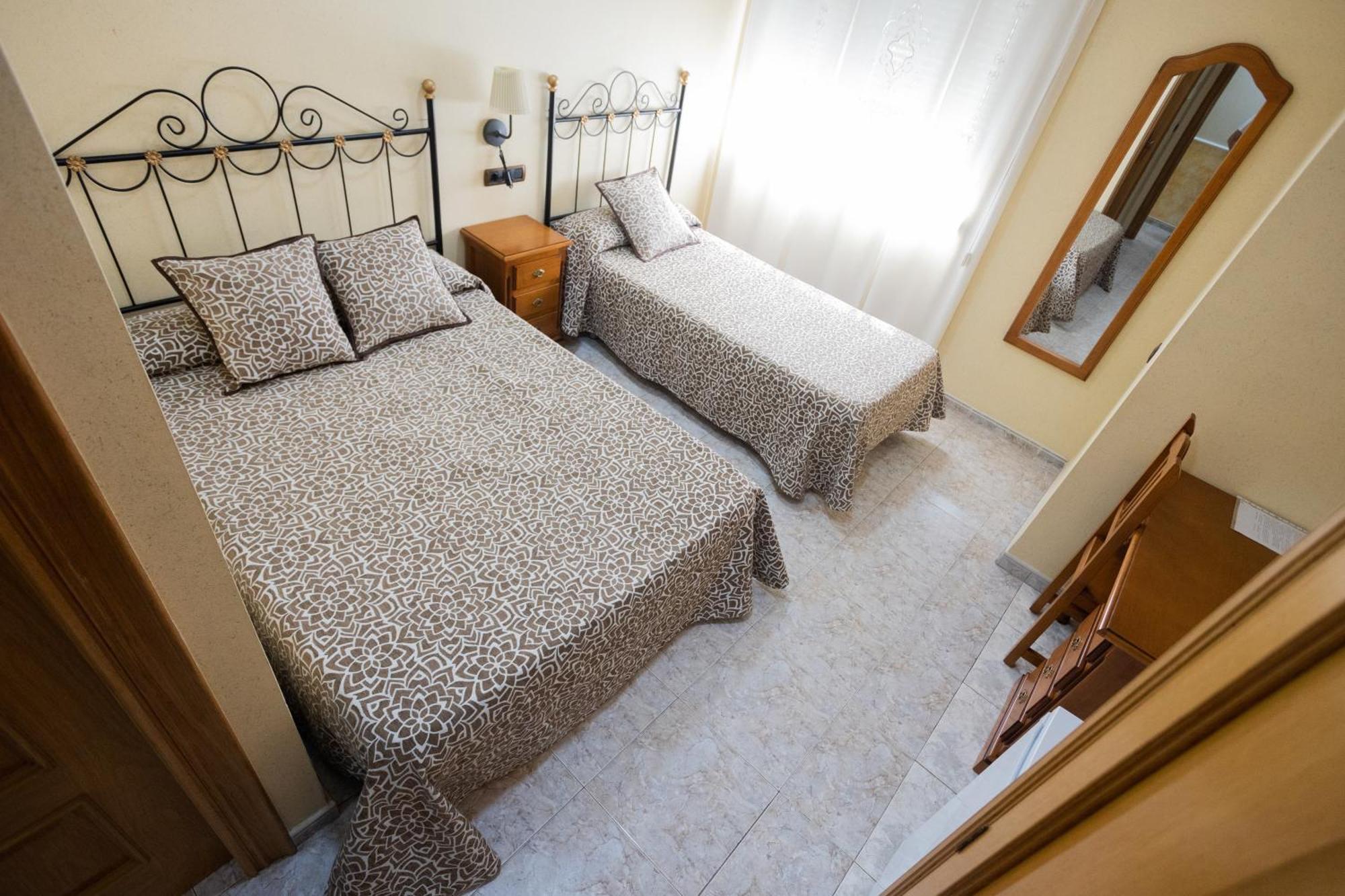Hotel Beatriz Burriana Bagian luar foto